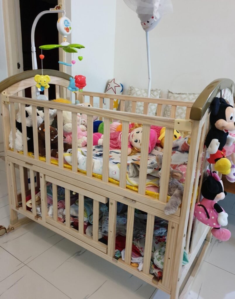 BabyTeddy® Multifunctional Wooden Baby Crib